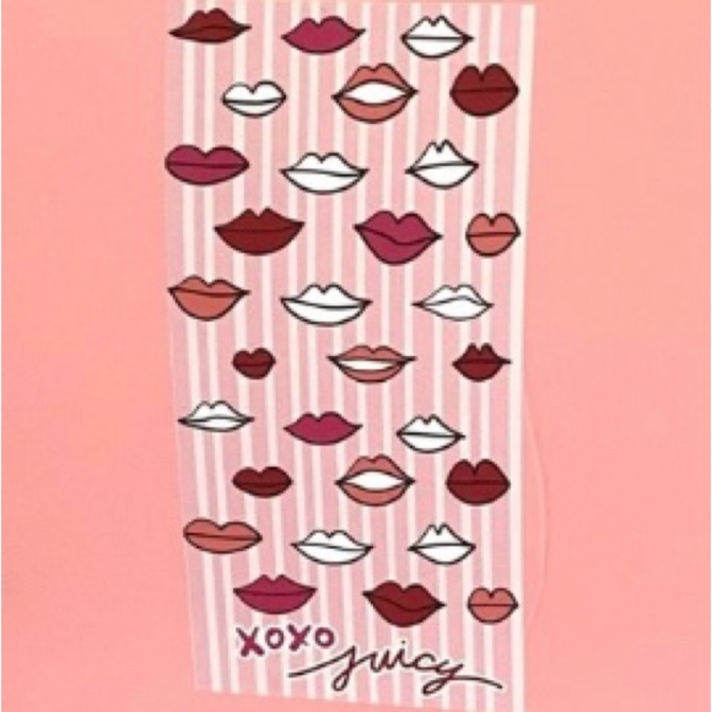 Juicy Couture NWT  Pink and Red Lip Print Beach Towel 6 feet long